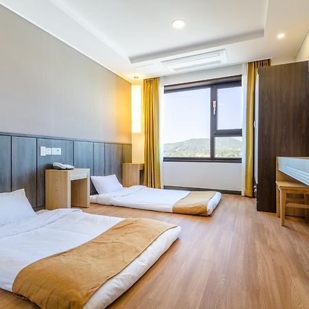 Thira Hotel Согвипхо Экстерьер фото
