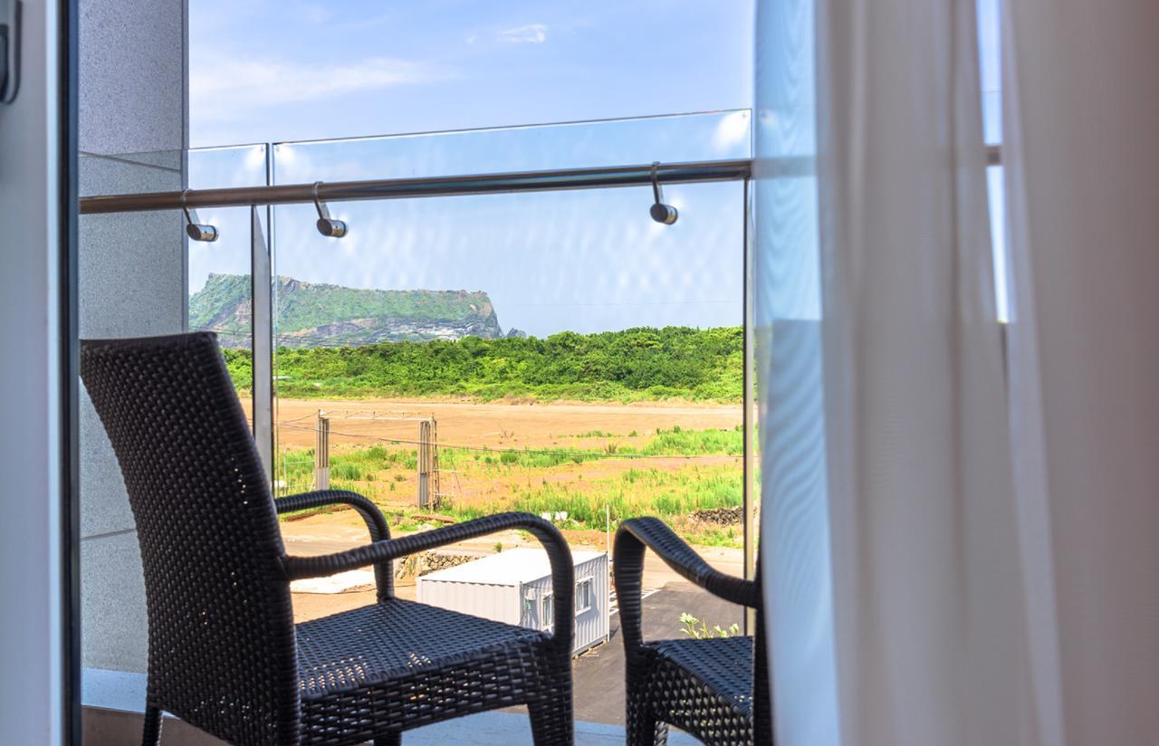 Thira Hotel Согвипхо Экстерьер фото