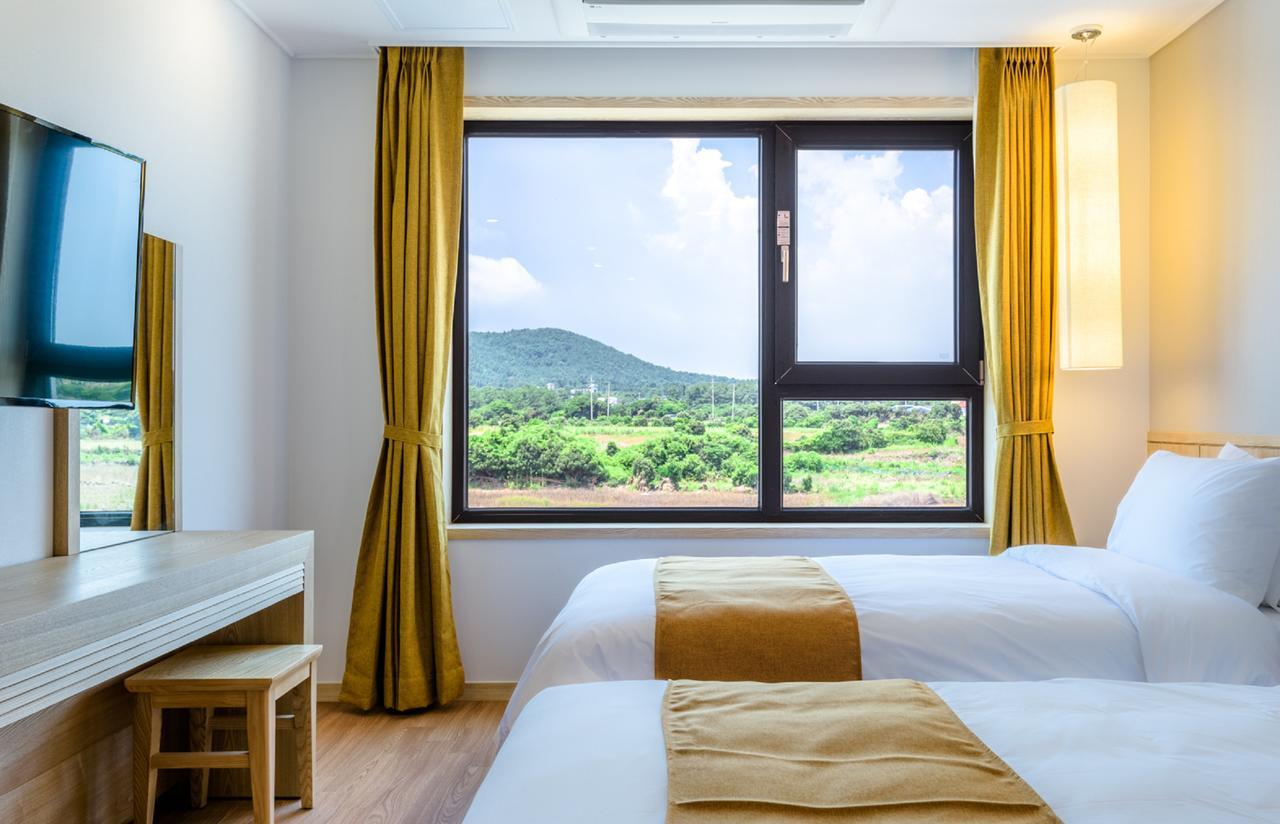 Thira Hotel Согвипхо Экстерьер фото
