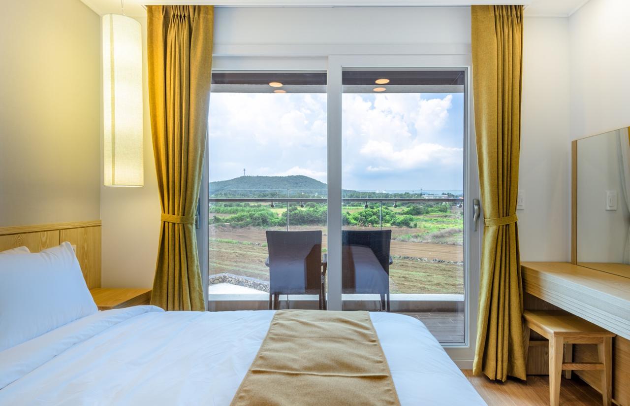 Thira Hotel Согвипхо Экстерьер фото