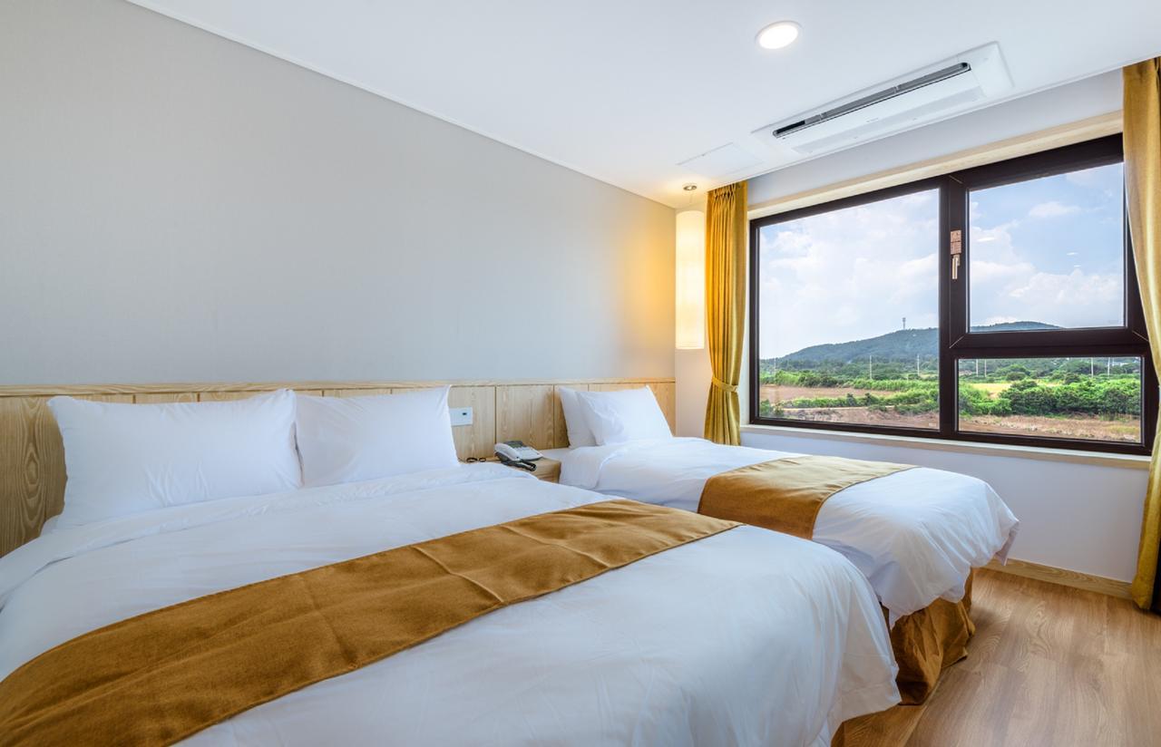 Thira Hotel Согвипхо Экстерьер фото