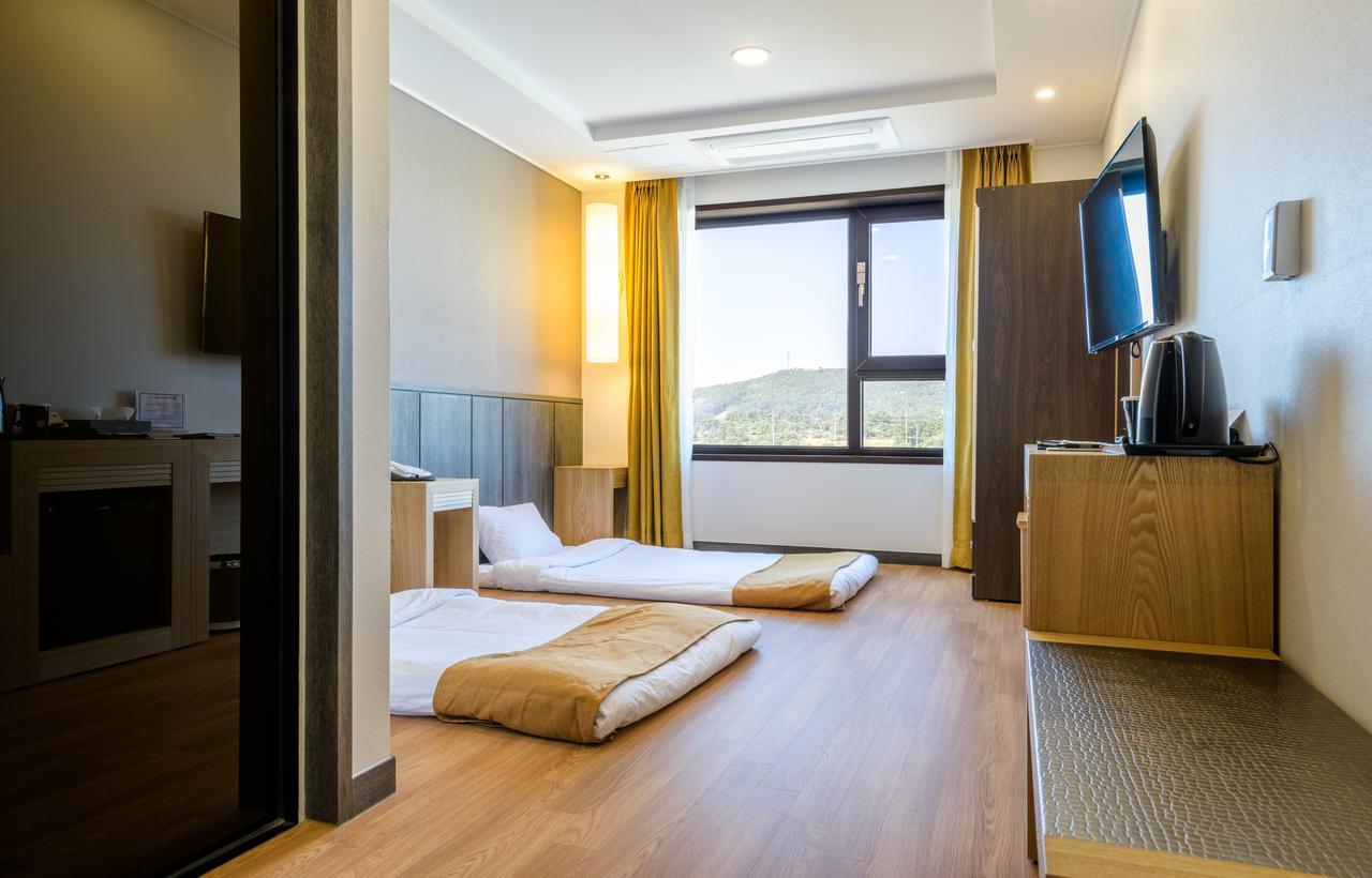 Thira Hotel Согвипхо Экстерьер фото