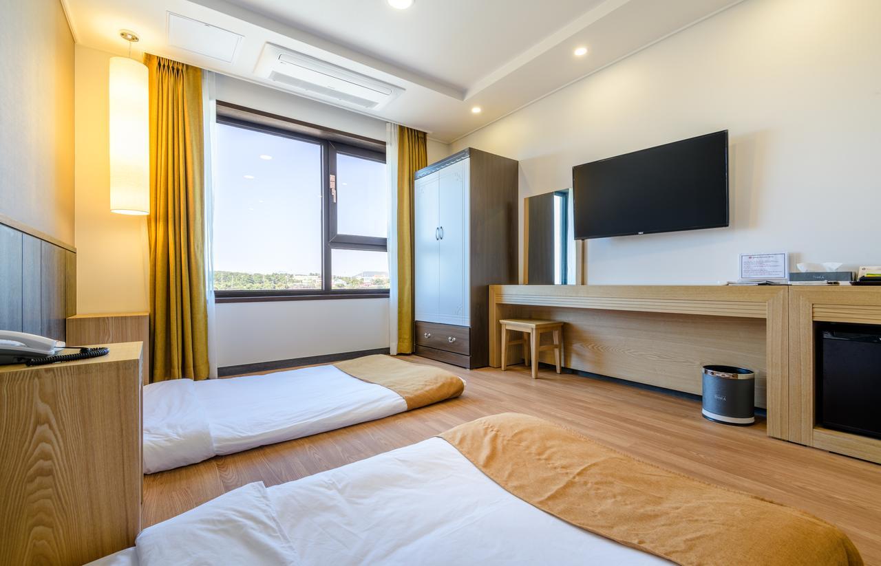 Thira Hotel Согвипхо Экстерьер фото